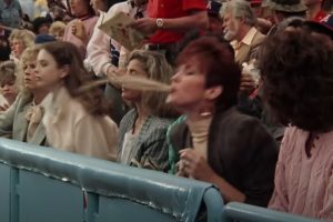 Últimos días para ver en Netflix una de las mejores comedias de todos los tiempos. Una clase magistral de diálogo y humor visual con estatus de culto