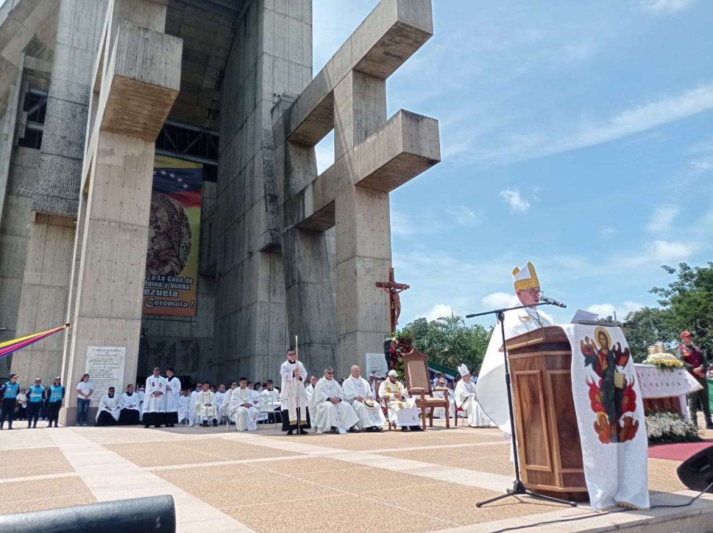 A cielo abierto honraron a la Patrona de Venezuela en Portuguesa
