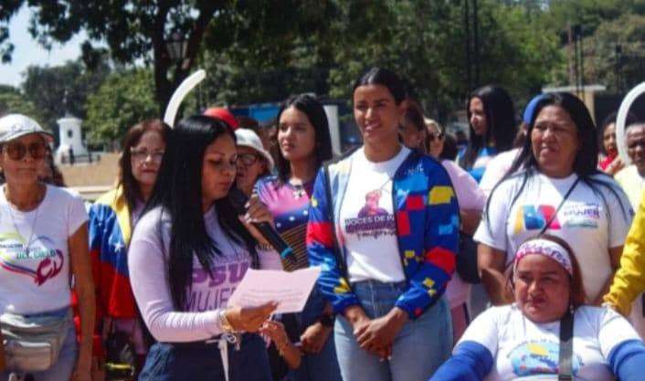Aragüeñas clamaron por la paz y la soberanía