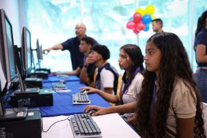 Bachilleres apuestan a carreras tecnológicas