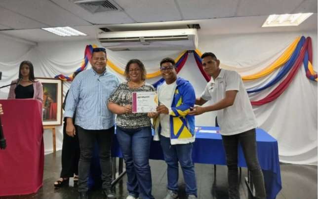 Certificaron a jóvenes aragüeños en 19 áreas de formación