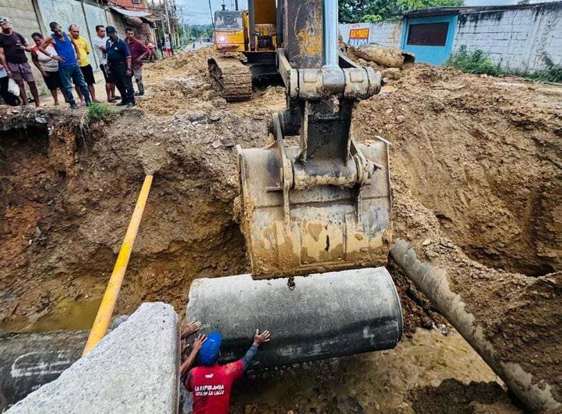 Corrigen falla de borde en la vía de El Paraíso del Tuy