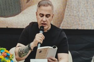Tarek William Saab - ‘Antología Mínima’ y ‘Cuando Roza La Tierra’ ¡Dos joyas escondidas en 45 años de poesía! - FOTO