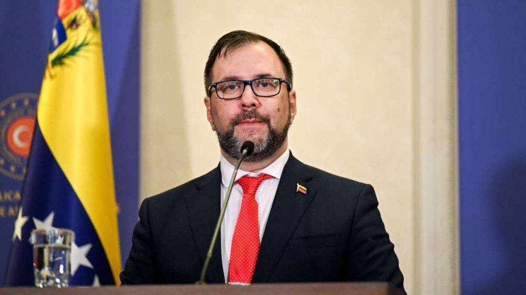 Gil: pedimos dar un paso al frente en defensa de la zona de paz en la región