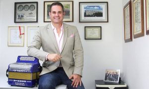 Líder de la agrupación Tecupae