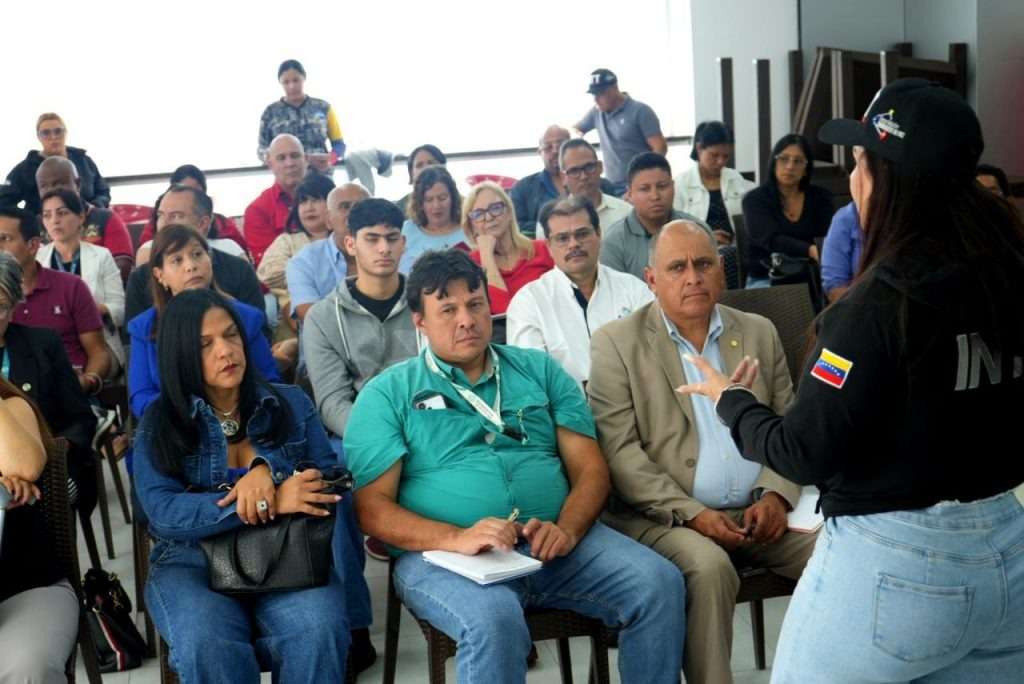 INTT convoca a aseguradoras para agilizar la gestión de vehículos no operativos