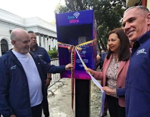 Instalan punto de wifi con QR en plaza Bolívar