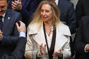 Justicia argentina prohíbe difusión de audios de hermana de Milei