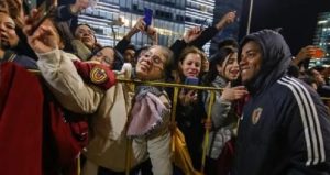 Fanáticos reciben eufóricos a la Vinotinto en Buenos Aires