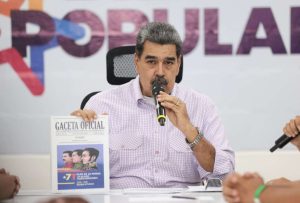 Maduro: EEUU quiere imponer un gobierno títere y robarse el petróleo