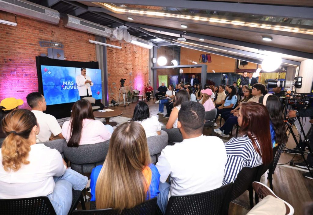 Maduro anunció el relanzamiento de la Gran Misión Venezuela Joven