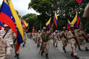Meléndez abanderó a escuadras comunales
