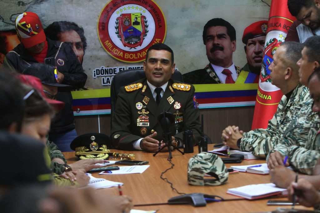 Milicianos se movilizan el viernes junto a los combatientes