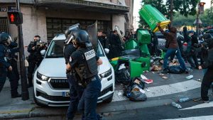 Por segundo día continúan las protestas antigubernamentales en Francia