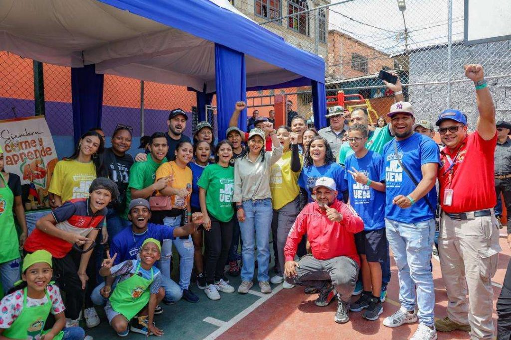 Pueblo venezolano se une para producir y defender la paz de la Patria