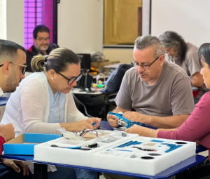 Robótica educativa: docentes se capacitan para mejorar el aprendizaje