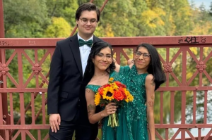 Las siamesas Carmen y Lupita respondieron a quienes preguntan por su vida sexual luego del matrimonio de una de ellas