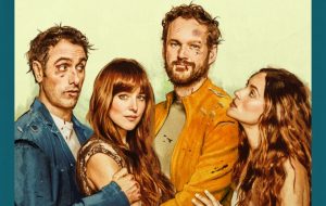 la comedia que redefine el amor abierto en el cine