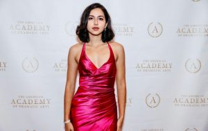 la voz venezolana que conquista Netflix con “Dos Tumbas”