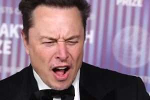 Elon Musk pilla una rabieta con Netflix y pide que todo el mundo cancele su cuenta para preservar "la salud de vuestros hijos"