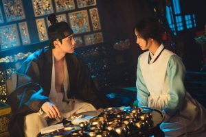 Número 1 de Netflix en 57 países. Este drama coreano con viajes en el tiempo y un tierno romance se ha convertido en una delicia de la plataforma