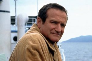 La hija de Robin Williams pide que dejen de enviarle videos de su padre hechos con inteligencia artificial: "Es asqueroso"