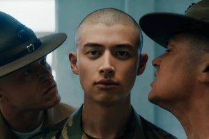 Hoy en Netflix, una mezcla efectiva entre 'La chaqueta metálica' y 'Heartstopper'. Esta emotiva serie sobre identidad y supervivencia triunfa en la plataforma