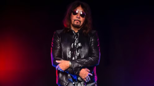 Falleció el guitarrista original de KISS Ace Frehley tras sufrir una hemorragia cerebral