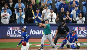 Seattle vino de atrás y derrotó a Toronto en el primero de la serie