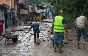 Confirman 11 viviendas afectadas por las lluvias en Los Teques y Paracotos
