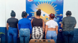 Detienen mujeres en Maracaibo tras protagonizar pelea en plena vía pública