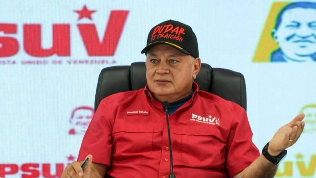 La gorra de Diosdado Cabello lo dice todo: 'Dudar es traición'