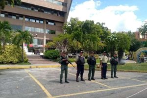 En Maracay activan patrullaje para frenar propaganda subversiva
