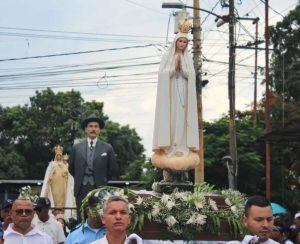 Feligresía porteña recibió a Nuestra Señora del Rosario de Fátima