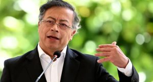 Gustavo Petro rechaza presencia de aviones de EEUU cerca de Venezuela