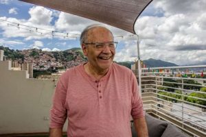 Henry Martínez: sobre todo, poeta