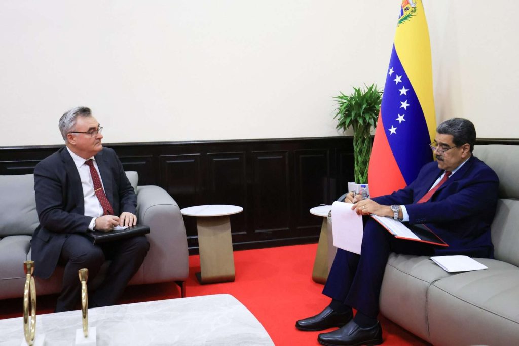 Jefe de Estado firma Tratado de Asociación Estratégica con Rusia