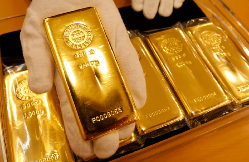 El oro supera los 4 mil dólares por onza y marca un nuevo récord histórico