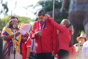 Nicolás Maduro califica de 'bruja demoníaca' a María Corina Machado y dice que el pueblo quiere paz