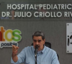 Maduro: EEUU busca imponer un gobierno títere para robarse el petróleo