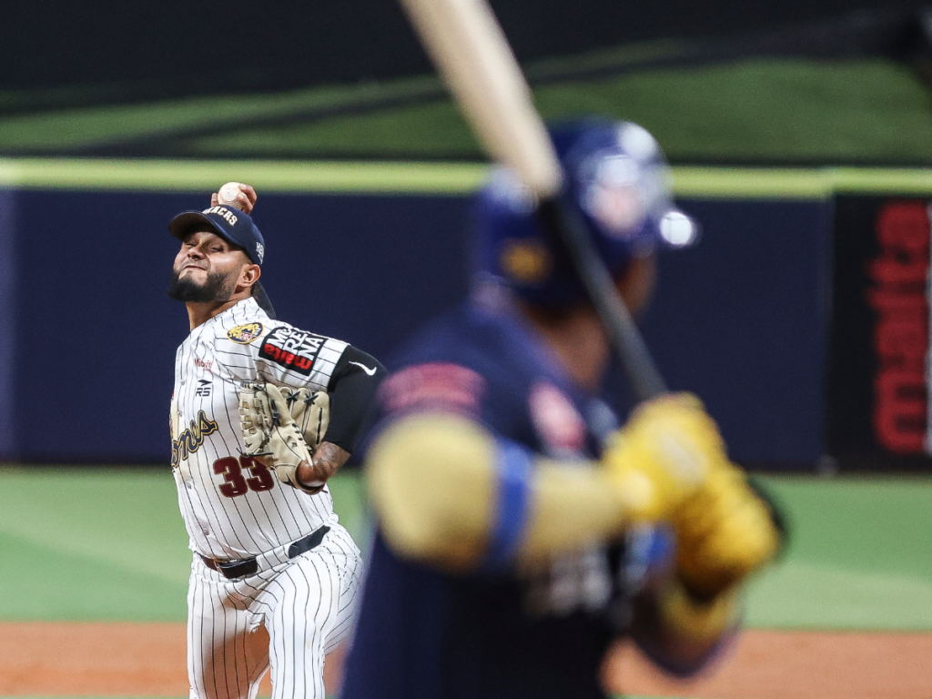 Magallanes se llevó el primer duelo ante los Leones