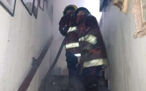 Muere una persona en incendio de vivienda