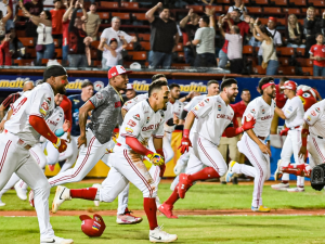 Noche de oro de Rangel Ravelo en victoria de Cardenales
