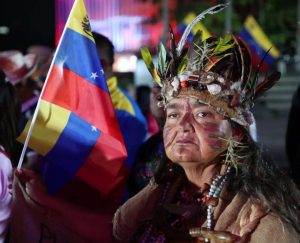 Pueblo venezolano marcha en conmemoración de la Resistencia Indígena