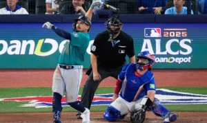 Marineros de Seattle toman ventaja 2-0 ante los Azulejos de Toronto en la Serie de Campeonato