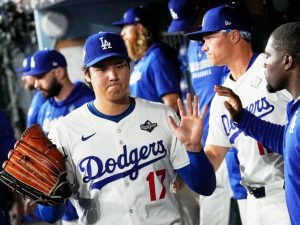 Shohei Ohtani cargó con la derrota en el juego 4