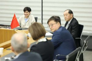 Venezuela y China comparten avances en el campo de longevidad saludable