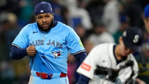 Toronto bombardea a los Marineros de Seattle y pone la serie 1 a 2