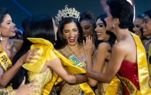 Nariman Battikha deslumbra en Tailandia con un traje típico que celebra la fuerza de las reinas venezolanas