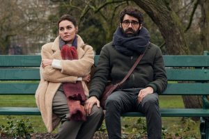 'Siempre es invierno' (2025), crítica | Trata con ternura un amor imposible a través de la edad y los corazones rotos, pero el inconformista David Trueba acaba por abarcar demasiado